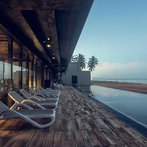 Hotel Pledge Scape, Negombo